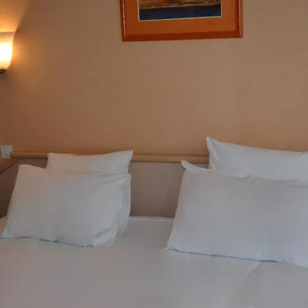 فندق Du Parc 3*
